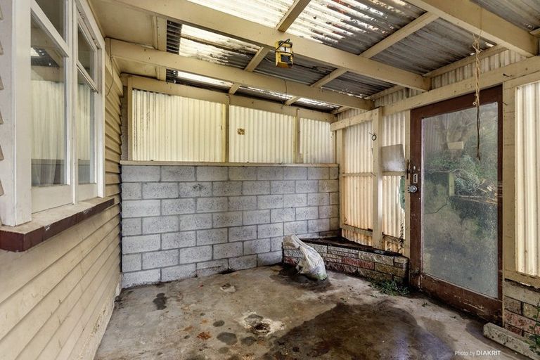 Photo of property in 18 Edinburgh Terrace, Berhampore, Wellington, 6023