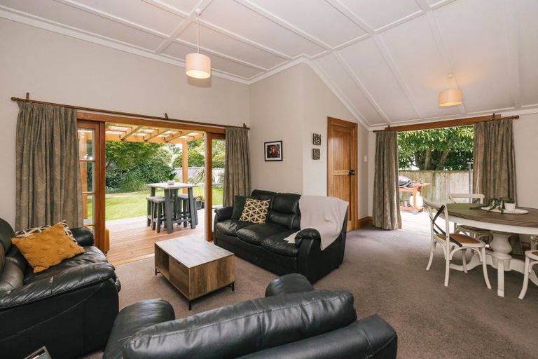 Photo of property in 168 College Street, Awapuni, Palmerston North, 4412