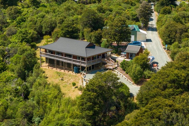 Photo of property in 16 Tai Close, Kaiuma Bay, Havelock, 7178