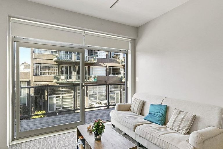 Photo of property in Revolucion Apartments, 105e/28 Torrens Terrace, Mount Cook, Wellington, 6011