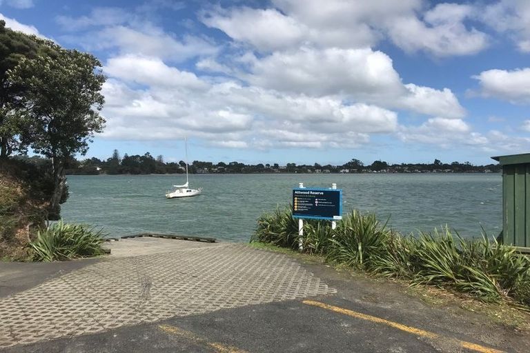 Photo of property in 163 Attwood Road, Paremoremo, Auckland, 0632