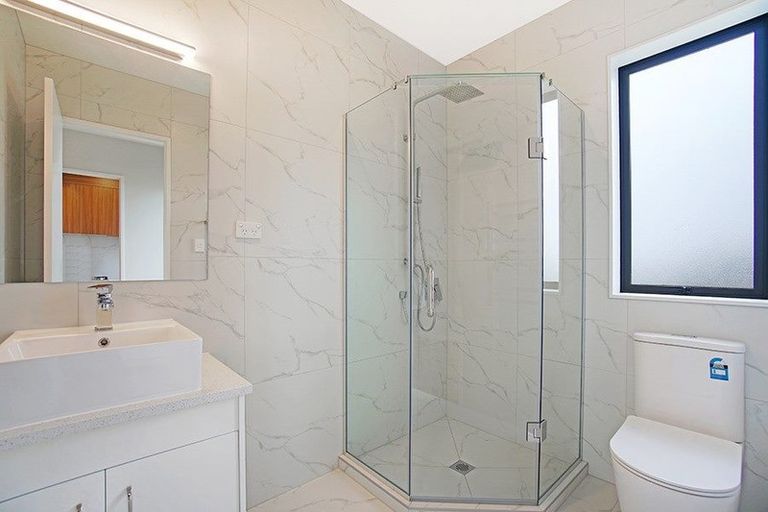 Photo of property in 48 Twin Parks Rise, Papakura, 2110