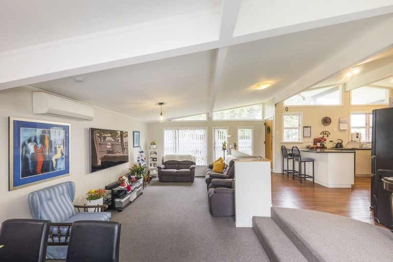 Photo of property in 34 Apollo Parade, Milson, Palmerston North, 4414