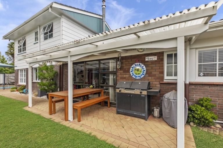 Photo of property in 7 Coulthard Terrace, Opaheke, Papakura, 2113