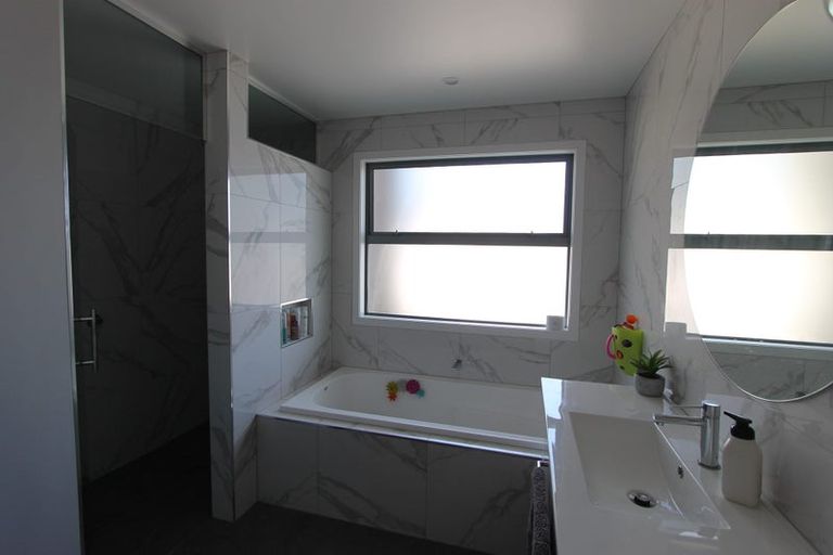 Photo of property in 22 Smith Street, Lepperton, New Plymouth, 4373