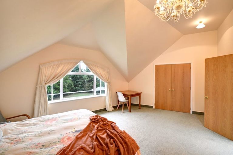 Photo of property in 21 Helensbrook Road, Milton, 9220