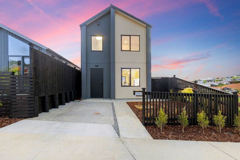 Photo of property in 17 Aituaa Road, Pukekohe, 2120