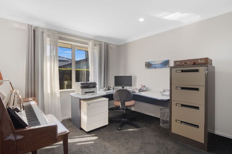 Photo of property in 10 Quartz Drive, Rolleston, 7614