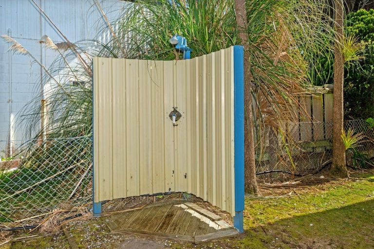 Photo of property in 3 Katrin Place, Mahia, 4198