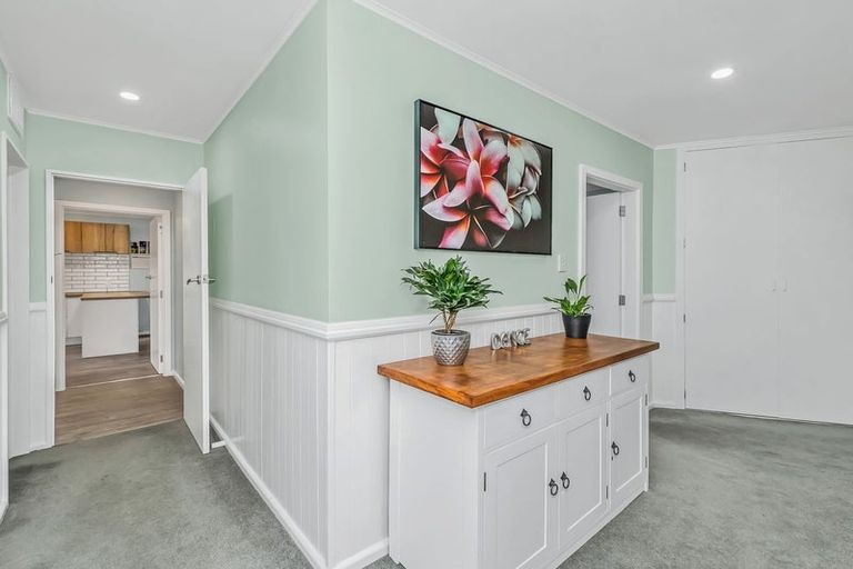 Photo of property in 413 Yaldhurst Road, Russley, Christchurch, 8042