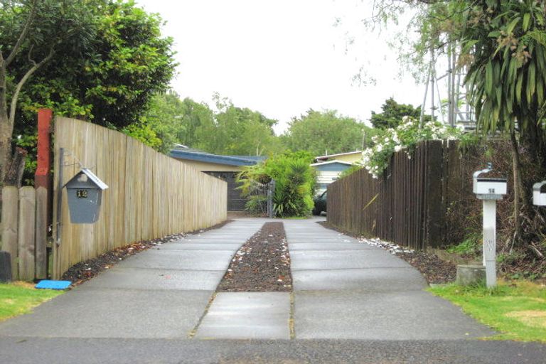 Photo of property in 14 Sunnypark Avenue, Rosehill, Papakura, 2113