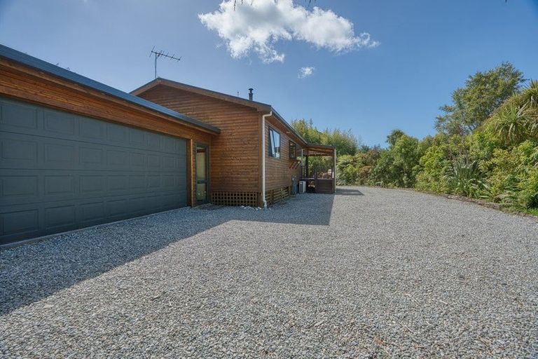 Photo of property in 226 Woodstock-rimu Road, Ruatapu, Hokitika, 7883