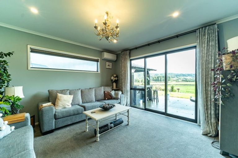 Photo of property in 8 Awatiro Drive, Kaukapakapa, 0871