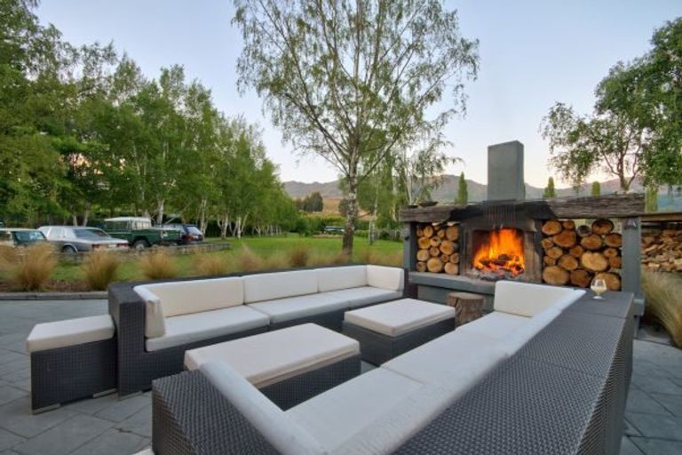 Photo of property in 76 Speargrass Flat Road, Speargrass Flat, Queenstown, 9371