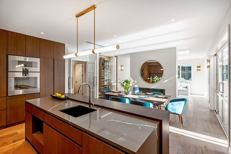 Photo of property in 7 Luff Place, Long Bay, Auckland, 0630