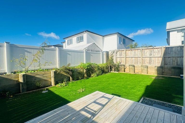 Photo of property in 14/25 Titoki Street, Te Atatu Peninsula, Auckland, 0610