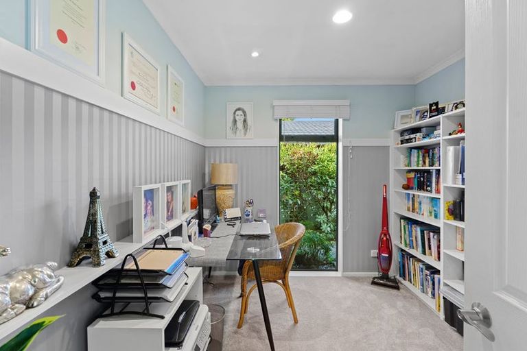 Photo of property in 387a Te Moana Road, Waikanae, 5036