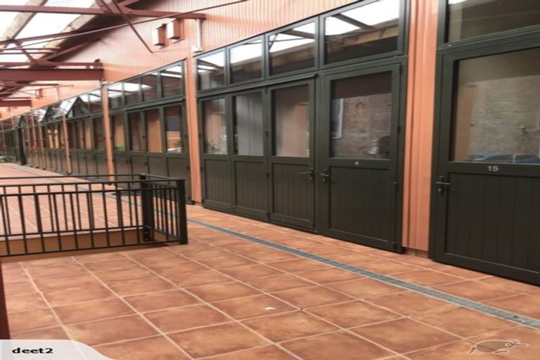 Photo of property in Courtenay Mews Apartments, 4/14 Alpha Street, Te Aro, Wellington, 6011