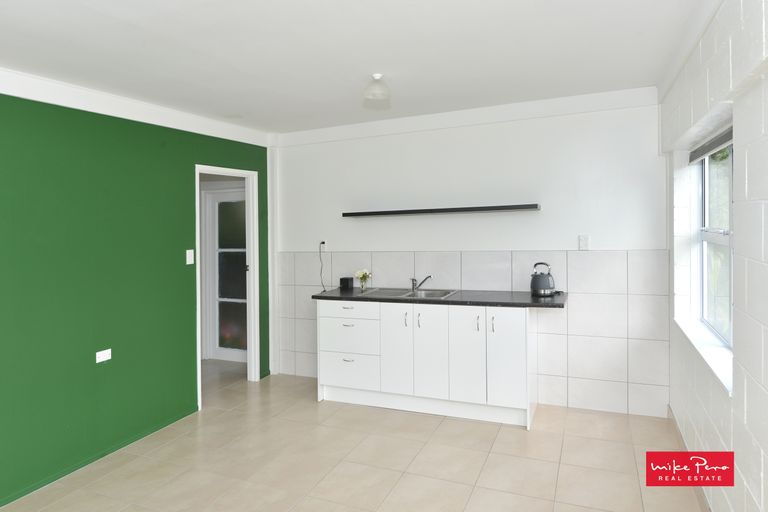 Photo of property in 120 Anzac Road, Morningside, Whangarei, 0110