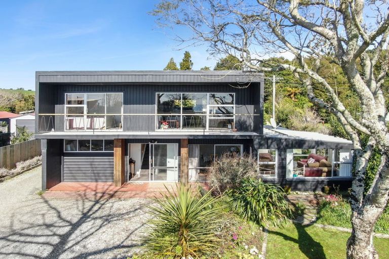 Photo of property in 279 Patons Rock Road, Patons Rock, Takaka, 7182