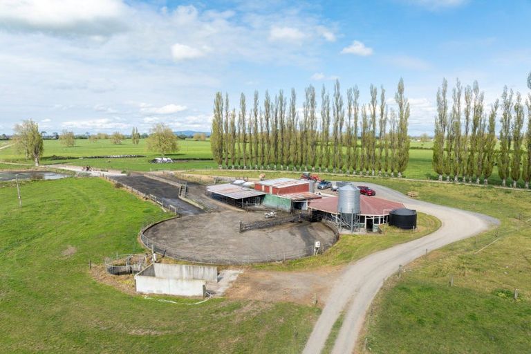 Photo of property in 131 School Road, Te Horo, Otaki, 5582