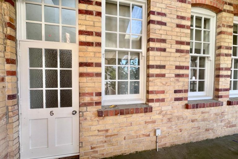 Photo of property in 25 Montilla Place, Manurewa, Auckland, 2102