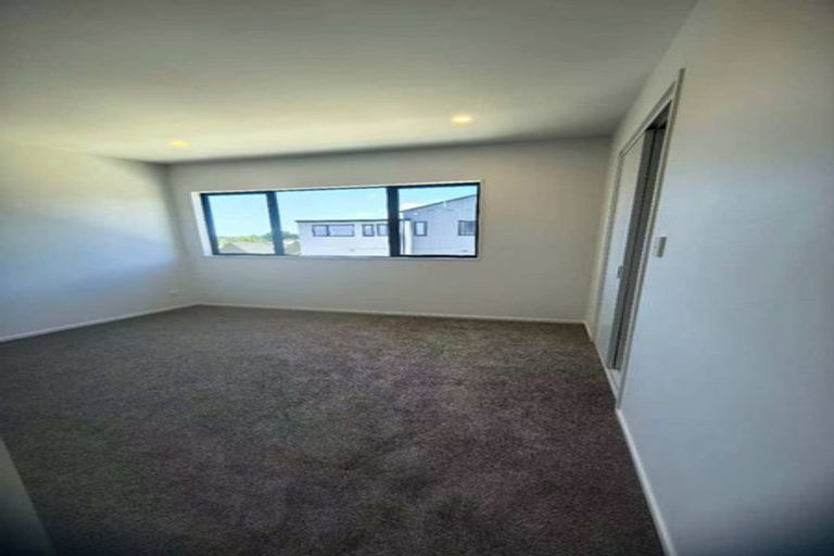 Photo of property in 16 Clementine Place, Bucklands Beach, 2014