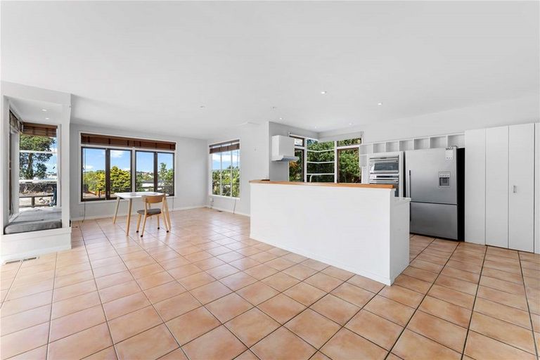 Photo of property in 60 Kohimarama Road, Kohimarama, Auckland, 1071
