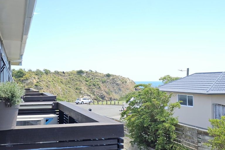 Photo of property in 4/18 Lambley Road, Titahi Bay, Porirua, 5022