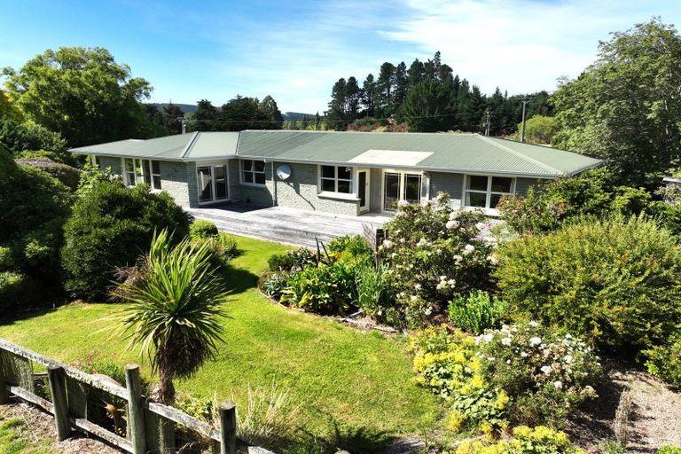 Photo of property in 1085 Dipton Mossburn Road, Castle Downs, Dipton, 9791