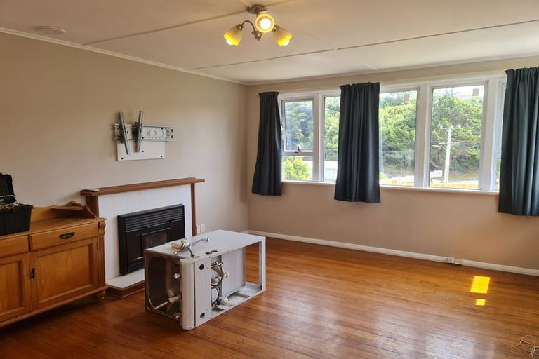 Photo of property in 90 Dimock Street, Titahi Bay, Porirua, 5022