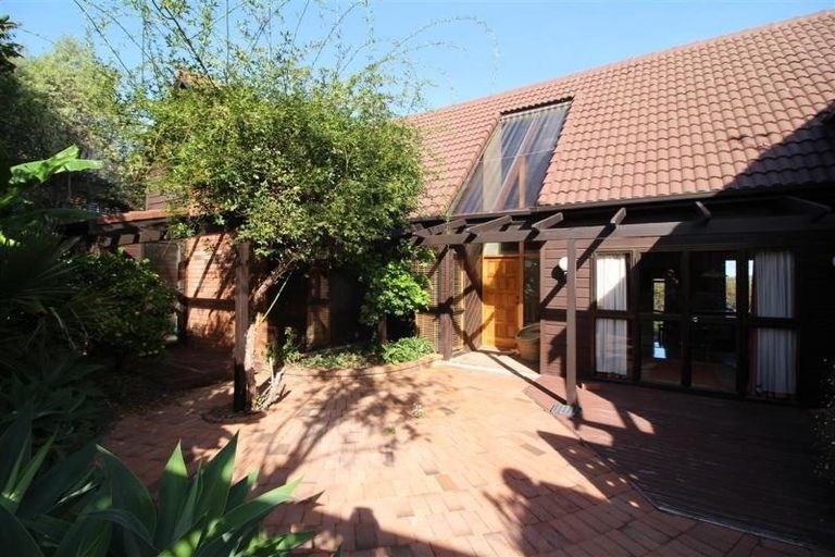 Photo of property in 173 West Harbour Drive, West Harbour, Auckland, 0618