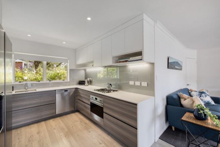 Photo of property in 16 Highmore Place, Brookfield, Tauranga, 3110