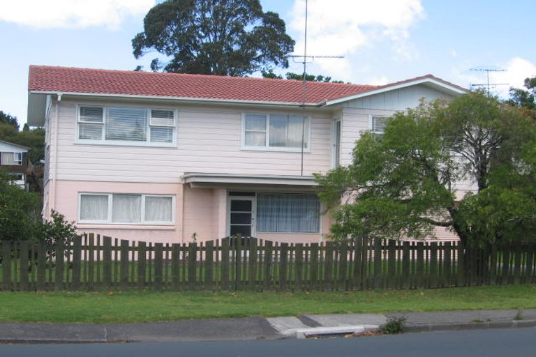 Photo of property in 21 Bentley Avenue, Glenfield, Auckland, 0629