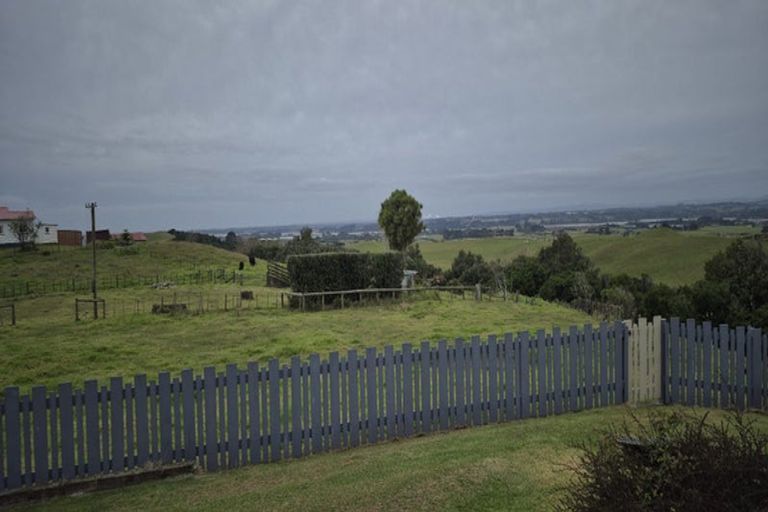 Photo of property in 452 Kohekohe Karioitahi Road, Karioitahi, Waiuku, 2683