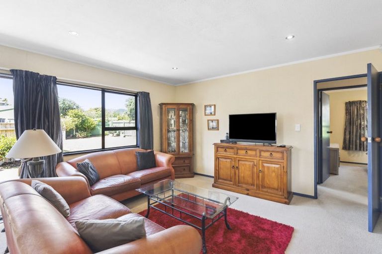 Photo of property in 9b Rodney Grove, Paraparaumu, 5032