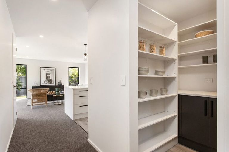 Photo of property in 92b Memorial Avenue, Ilam, Christchurch, 8053