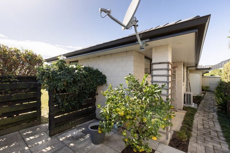 Photo of property in 11 Vista Close, Omokoroa, 3114