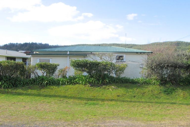 Photo of property in 206 Barrowclough Road, Whangamata, 3620