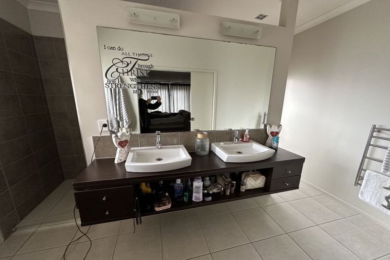 Photo of property in 7 Raddington Way, Huntington, Hamilton, 3210