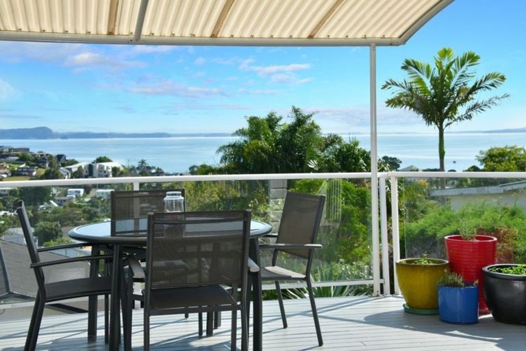 Photo of property in 1/34 Totara Road, Stanmore Bay, Whangaparaoa, 0932