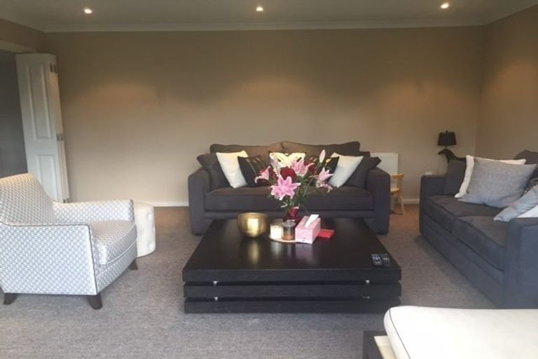 Photo of property in 2/30 Woodford Terrace, Ilam, Christchurch, 8053