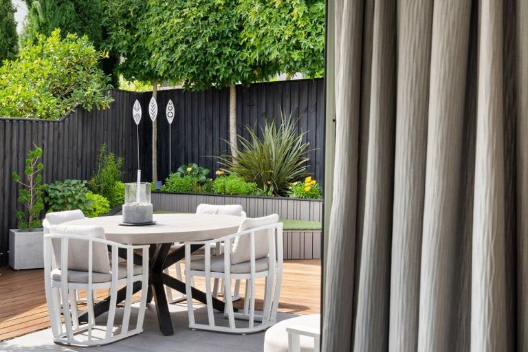 Photo of property in 30 Iona Road, Havelock North, 4130