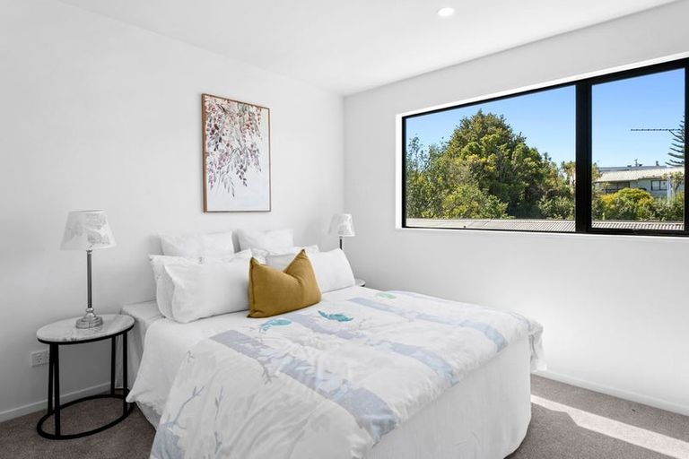 Photo of property in 6/11 Stottholm Road, Titirangi, Auckland, 0604