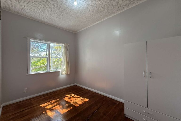 Photo of property in 61 Rolleston Street, Mount Cook, Wellington, 6021