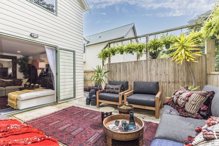 Photo of property in 11a Duncan Street, Tawa, Wellington, 5028