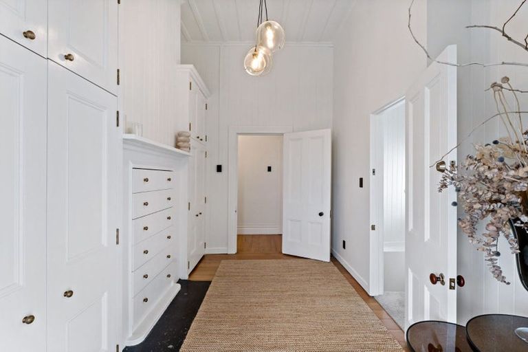 Photo of property in 65 Marine Parade, Herne Bay, Auckland, 1011