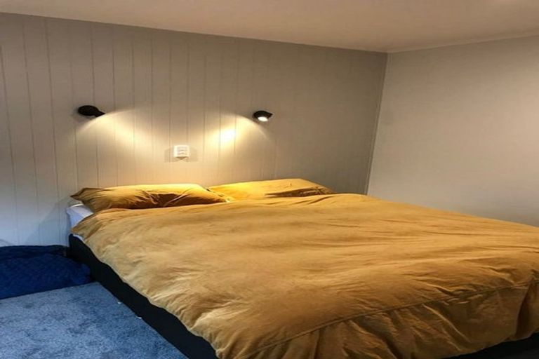 Photo of property in 1/1 Clearwater Cove, West Harbour, Auckland, 0618