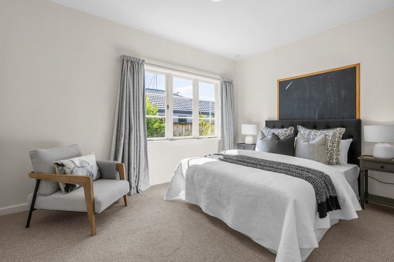 Photo of property in 127b Williams Street, Cambridge, 3434