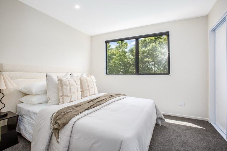 Photo of property in 22 Pearce Crescent, Taita, Lower Hutt, 5011